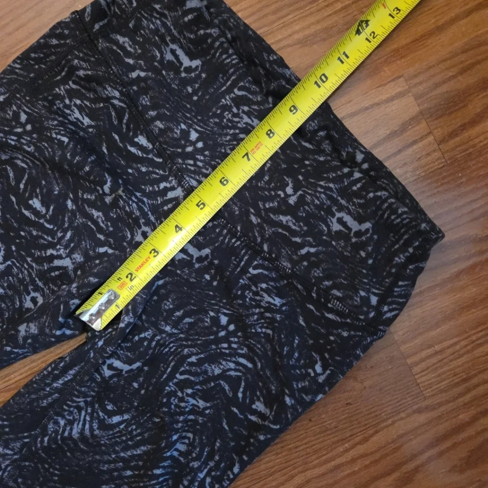 Athleta Leggings‎ Xs Black An Blue Animal Print